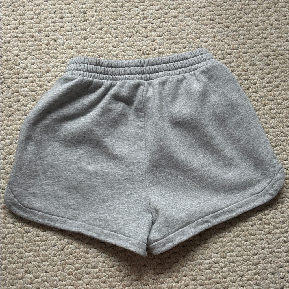 Gap sweatshorts - Picture 2 of 2